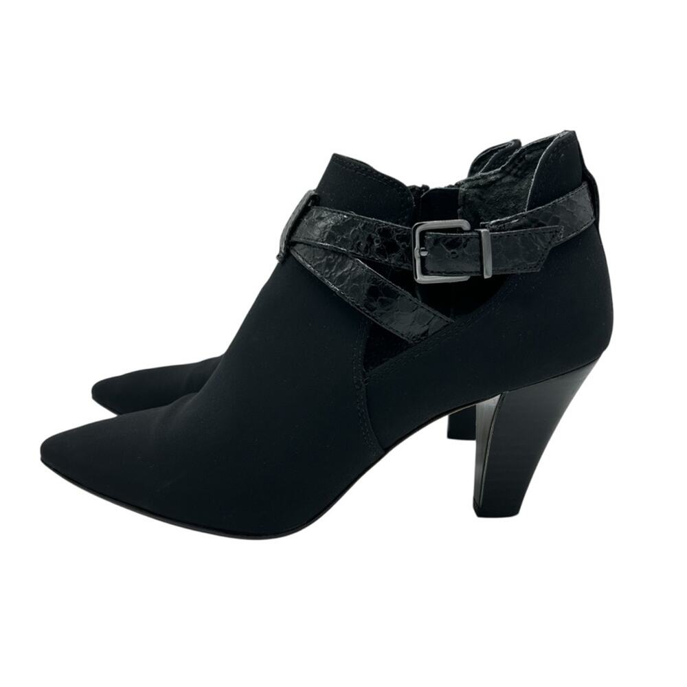 Donald J Pliner Tamy Size 7 Black Ankle Boot Heeled Booties Pointed Toe Y2K Chic